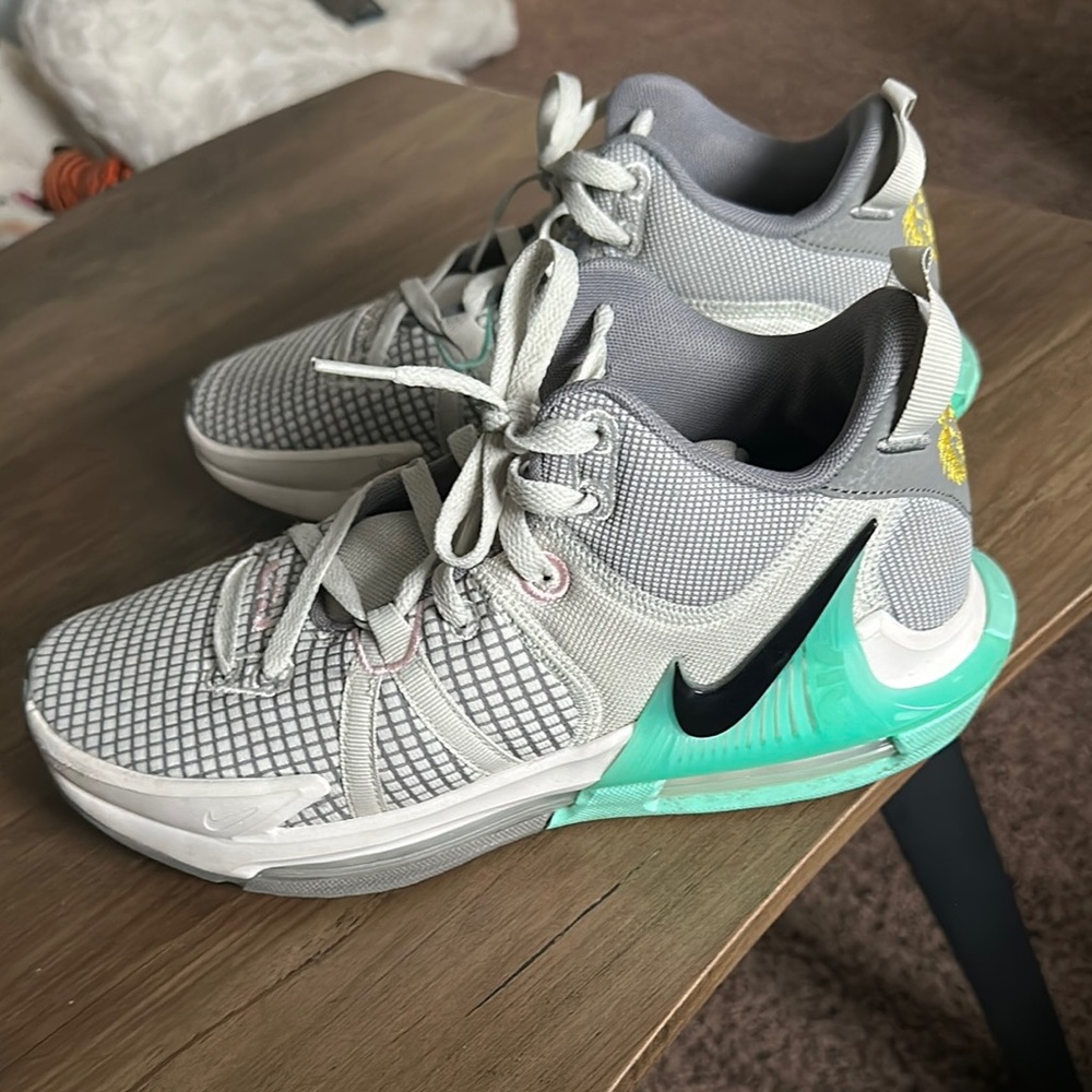 Nike Air Runners